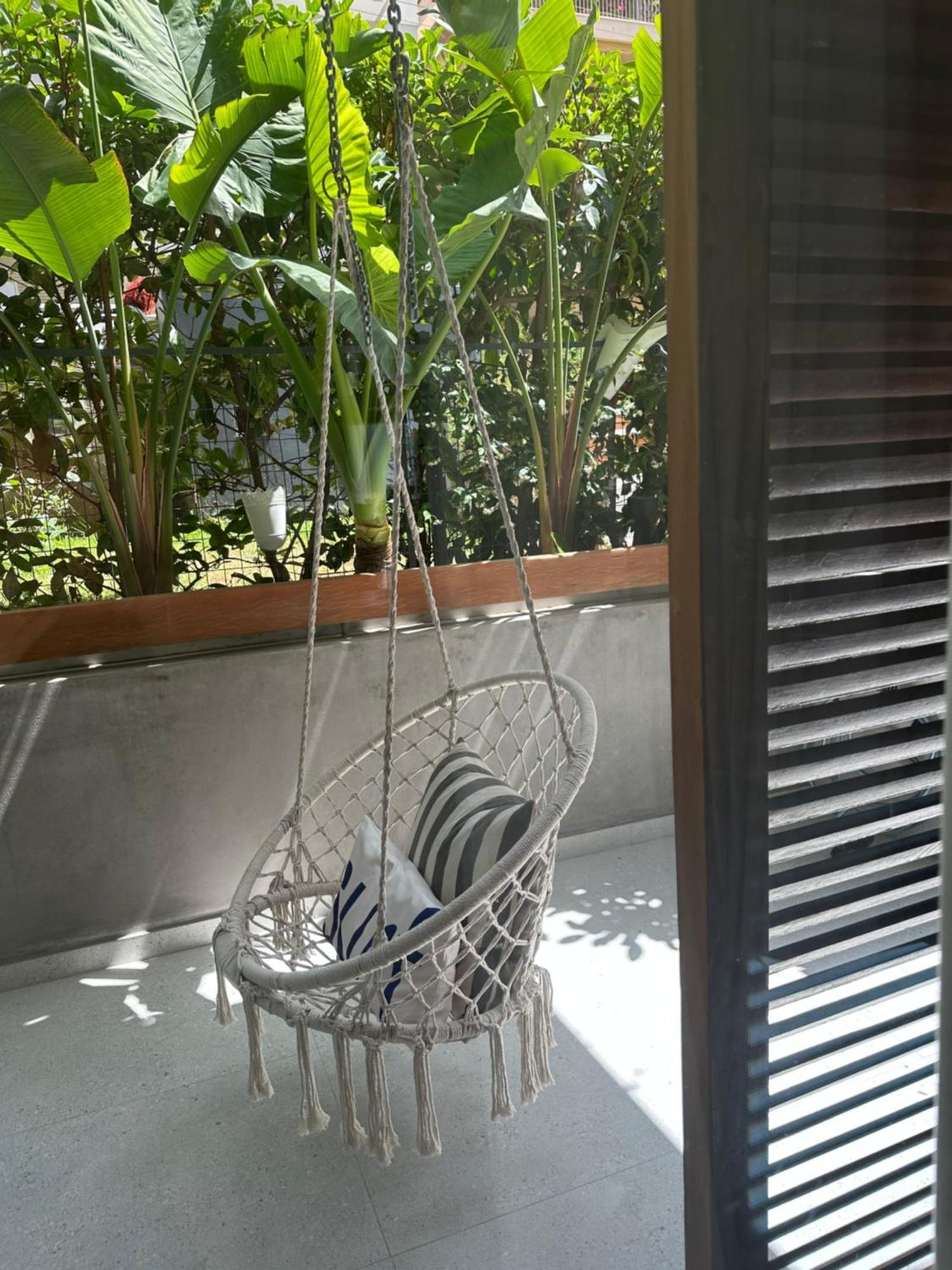 Athenian Coastal Urban Living Apartment Exterior photo